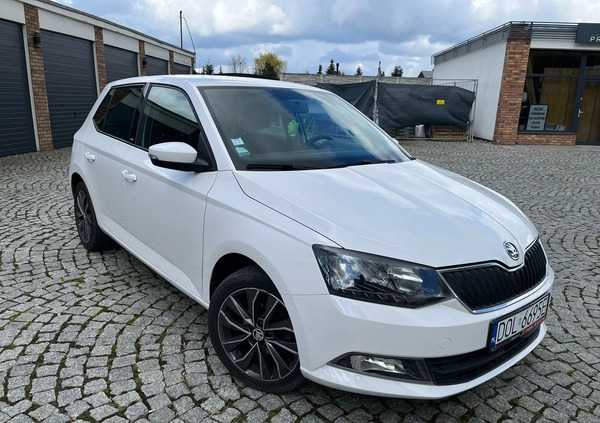 Skoda Fabia cena 28700 przebieg: 135000, rok produkcji 2015 z Syców małe 79